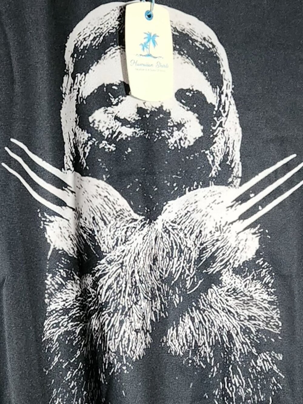 NEW size M-L Sloth with claws print  Polyester tee shirt.